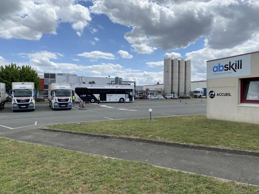 Piste évolution et façade ABSKILL Angers