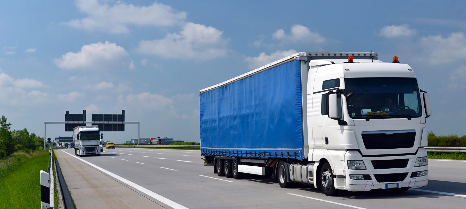 Photo - Conducteur routier de marchandises sur tous véhicules