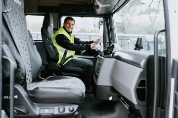 Photo - Conducteur routier marchandises sur porteur