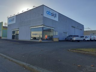Façade extérieure 1 centre de formation ABSKILL Sablé sur Sarthe