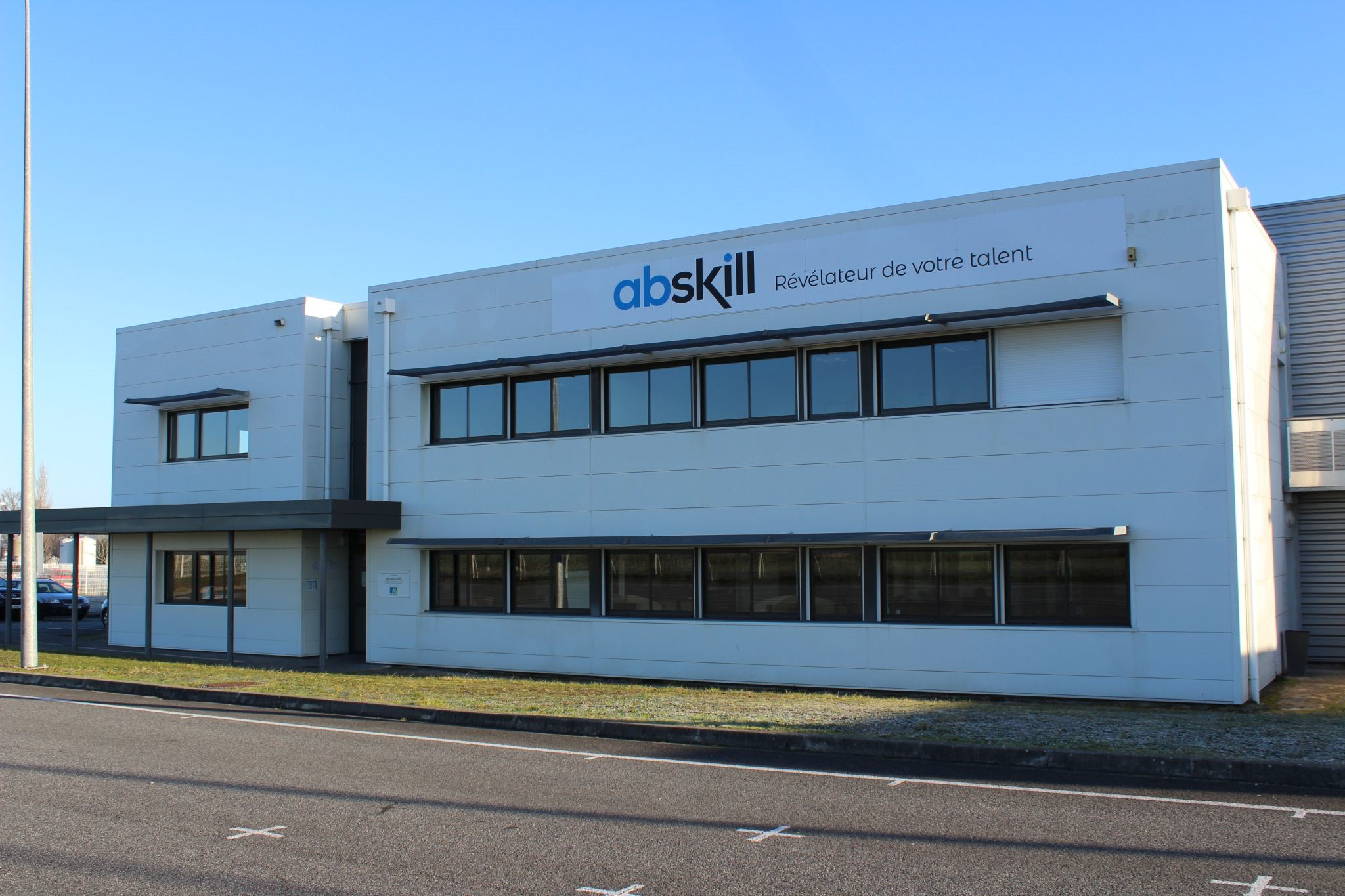 Façade du centre ABSKILL Pau