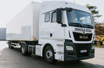 Véhicule école pour les formations du transport routier de marchandises