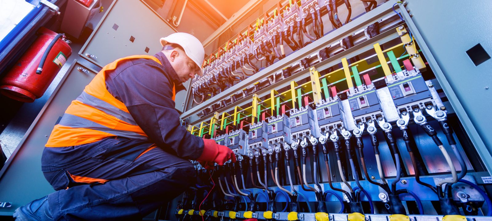 Électricien industriel